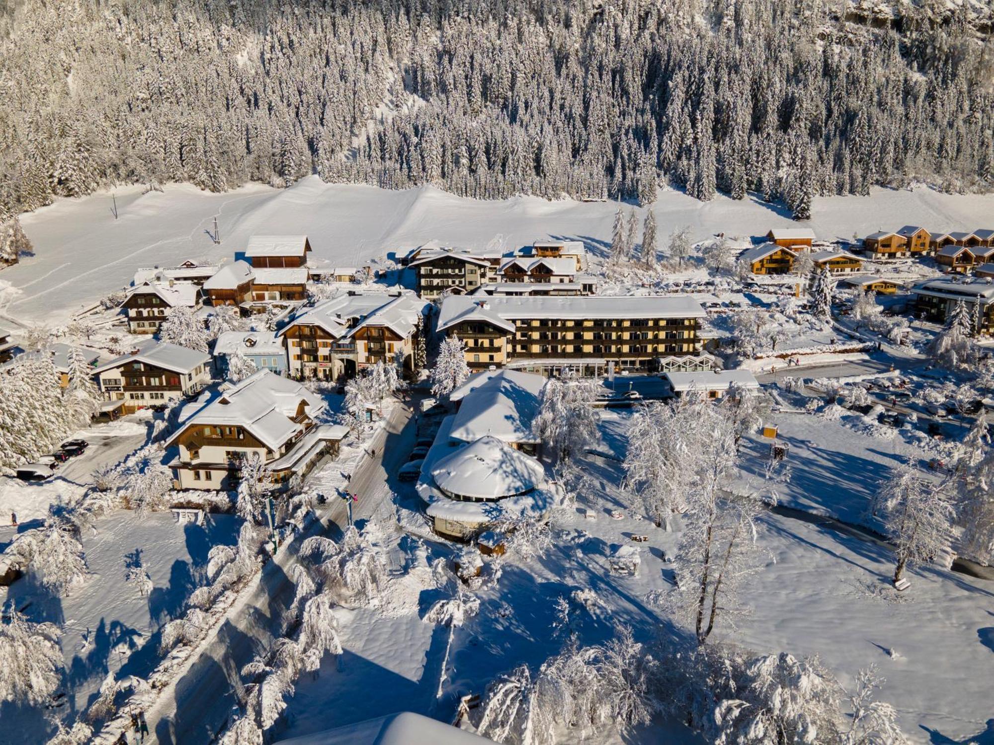 Lacus Hotel Am See Weissensee Luaran gambar